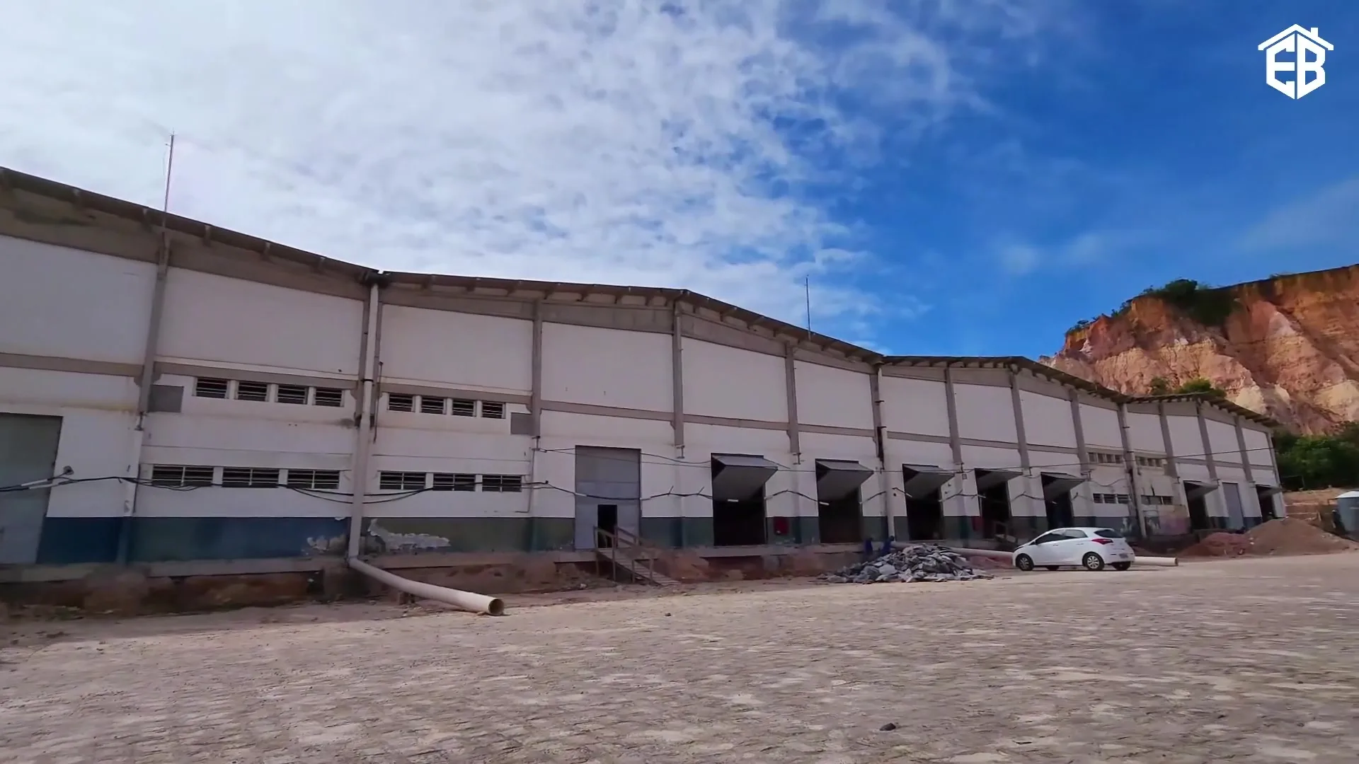 Galpão industrial executado pela EB Projetos & Construções